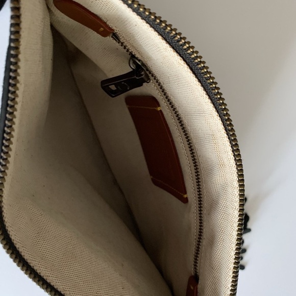 Coach Turnlock Wristlet 30 Black/ Black Copper - Picture 4 of 4
